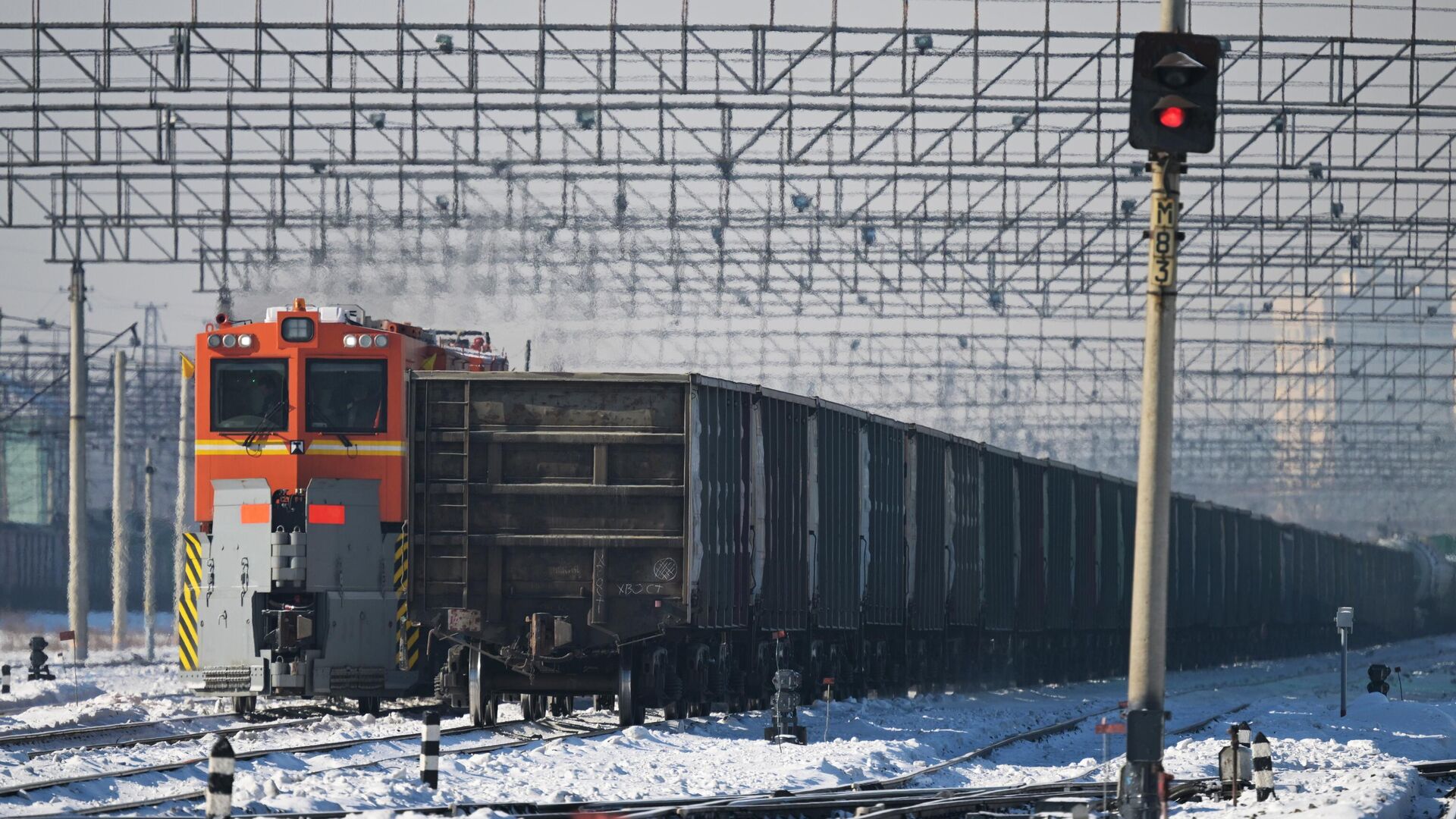 Грузовые вагоны Грузовые вагоны - РИА Новости, 1920, 16.03.2025