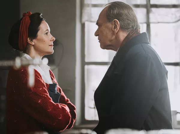 Кадр из сериала Атом. Ольга Сутулова и Алексей Гуськов