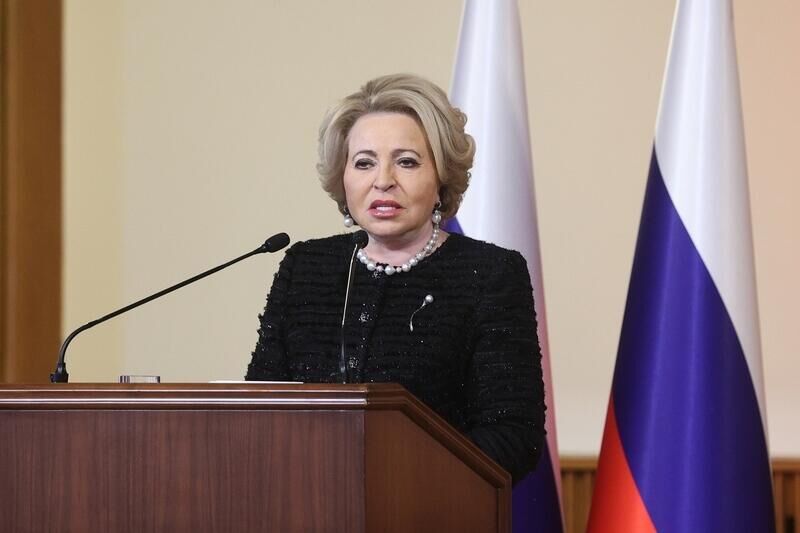 Председатель Совета Федерации России Валентина Матвиенко делает заявление для прессы по итогам встречи с председателем парламента Турции Нуманом Куртулмушем в Анкаре - РИА Новости, 1920, 10.04.2025