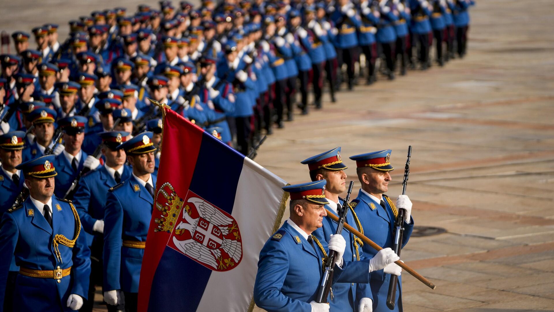 Солдаты почетного караула Сербии - РИА Новости, 1920, 24.03.2025