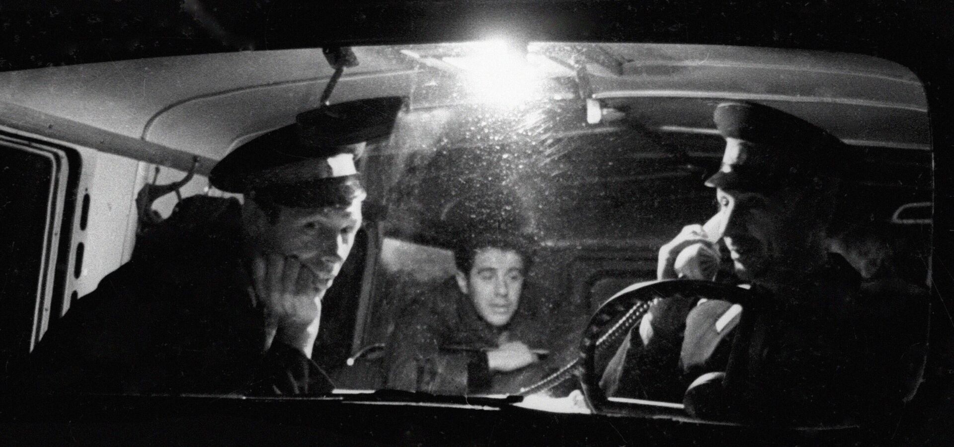 Сотрудники милиции Сотрудники милиции - РИА Новости, 1920, 28.02.2025