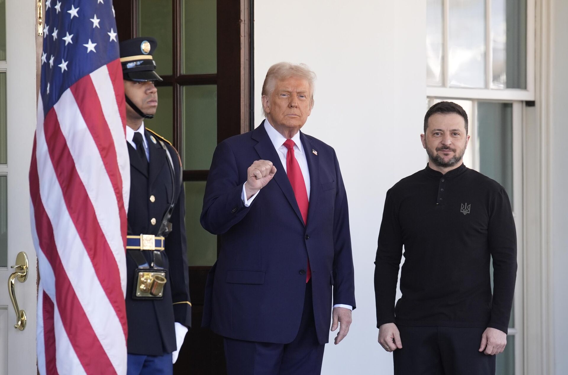 Дональд Трамп и Владимир Зеленский во время встречи в Вашингтоне - РИА Новости, 1920, 03.07.2025