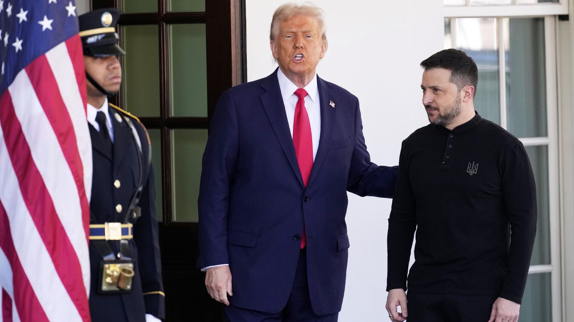 Дональд Трамп и Владимир Зеленский во время встречи в Вашингтоне - РИА Новости, 1920, 01.03.2025