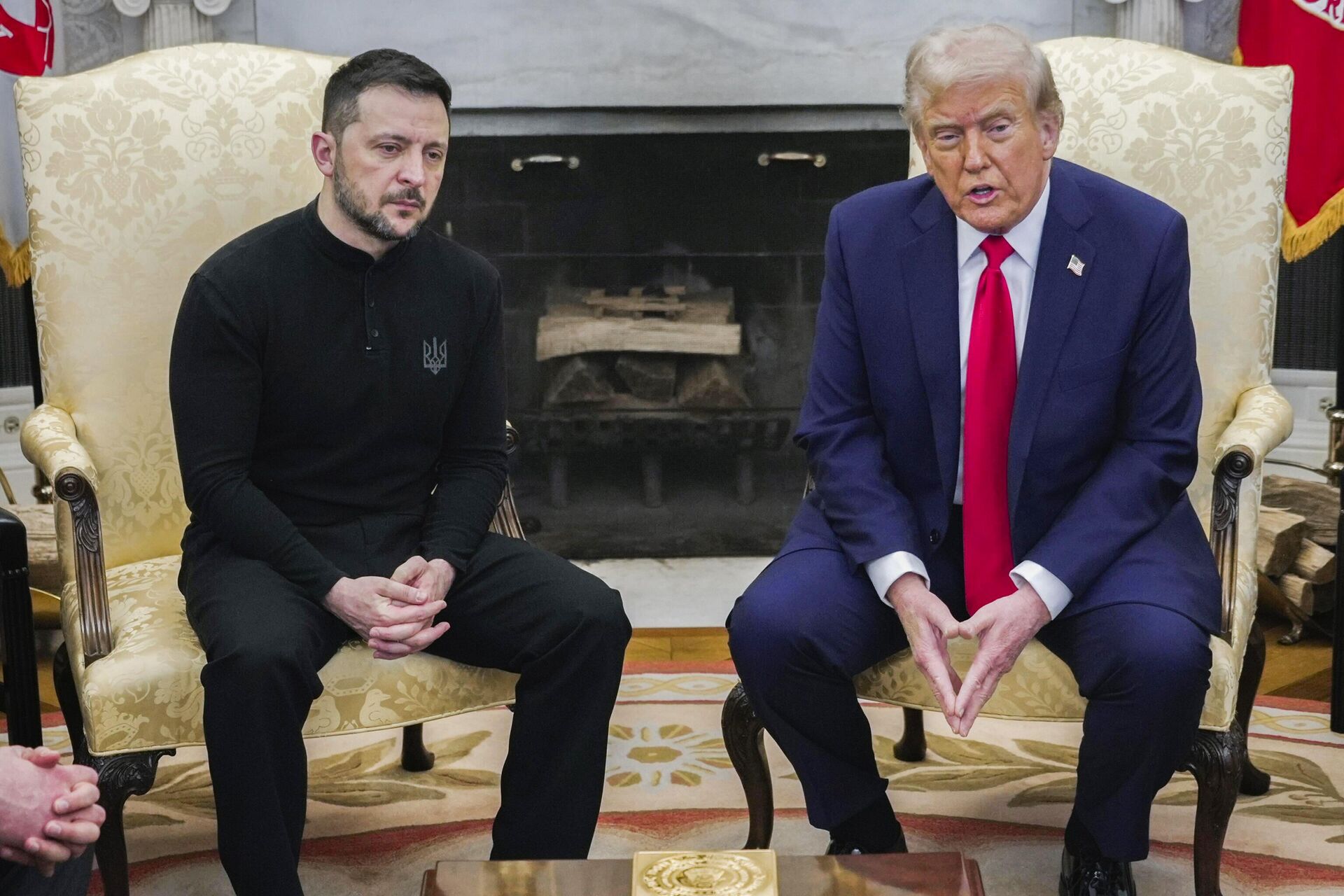 Дональд Трамп и Владимир Зеленский во время встречи в Вашингтоне - РИА Новости, 1920, 28.03.2025