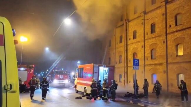 Ликвидация пожара в административном здании в Санкт-Петербурге. 1 марта 2025