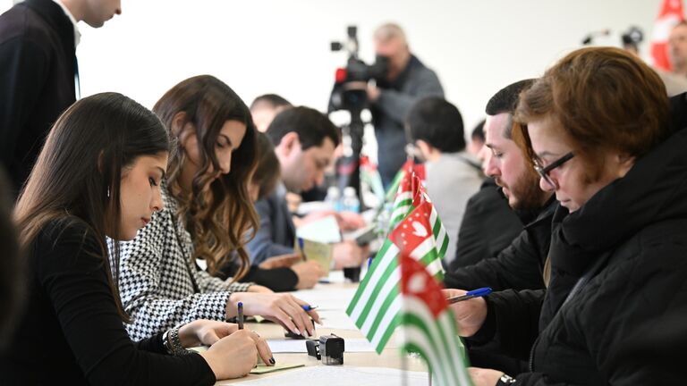 Второй тур президентских выборов в Абхазии Второй тур президентских выборов в Абхазии