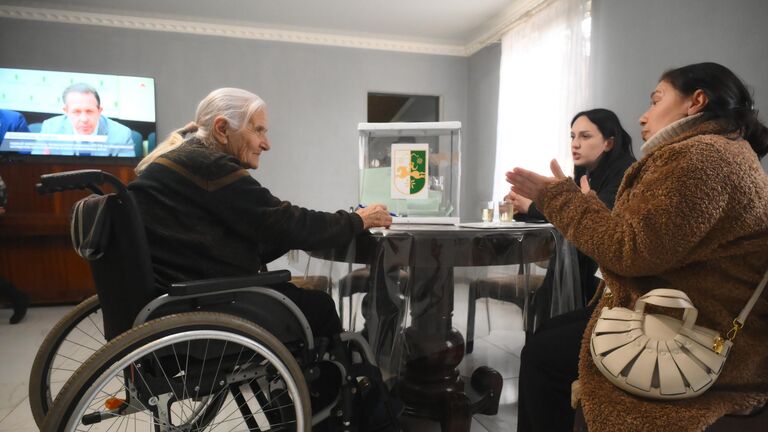 Второй тур президентских выборов в Абхазии Второй тур президентских выборов в Абхазии