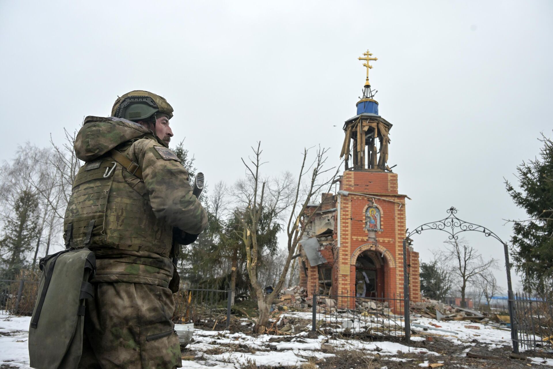Военнослужащий ВС РФ в селе Погребки Суджанского района Курской области - РИА Новости, 1920, 03.03.2025