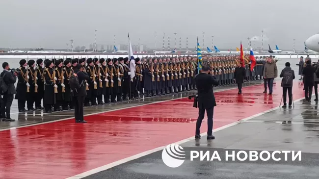 Прибытие в Россию премьера Мьянмы Мин Аун Хлайна