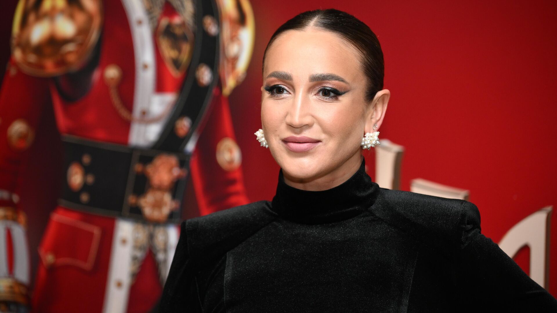 Певица Ольга Бузова на премьере ледового шоу Татьяны Навки Щелкунчик Певица Ольга Бузова на премьере ледового шоу Татьяны Навки Щелкунчик - РИА Новости, 1920