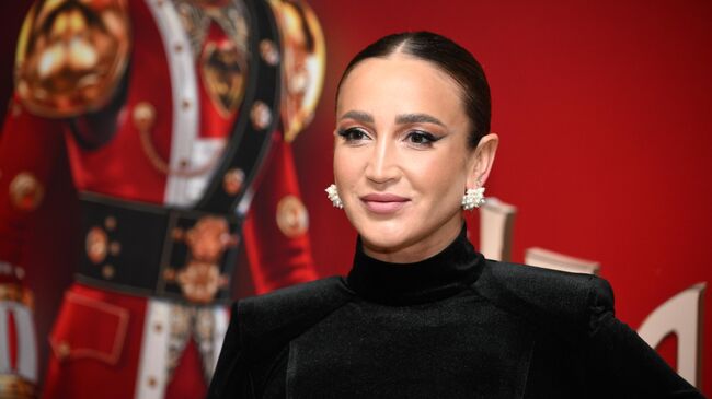 Певица Ольга Бузова Певица Ольга Бузова