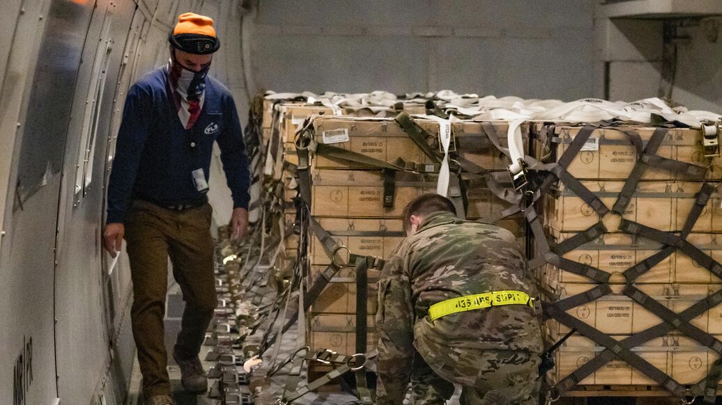 "Без иллюзий". В Германии дали совет Украине после решения США по поставкам