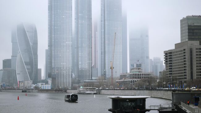 Вид на международный деловой центр Москва-Сити (ММДЦ Москва-Сити)