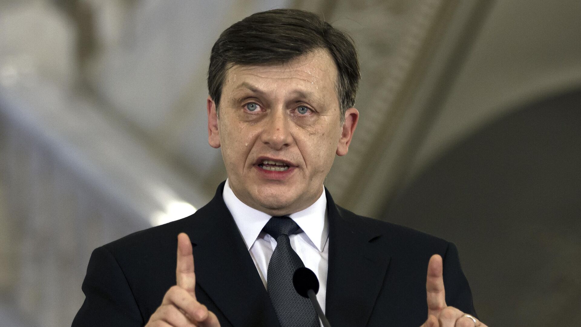 Крин Антонеску Крин Антонеску - РИА Новости, 1920, 05.05.2025