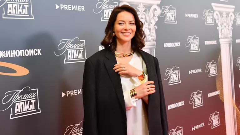 Актриса Марина Александрова на церемонии награждения XI премии Ассоциации продюсеров кино и телевидения в Центре международной торговли Москвы