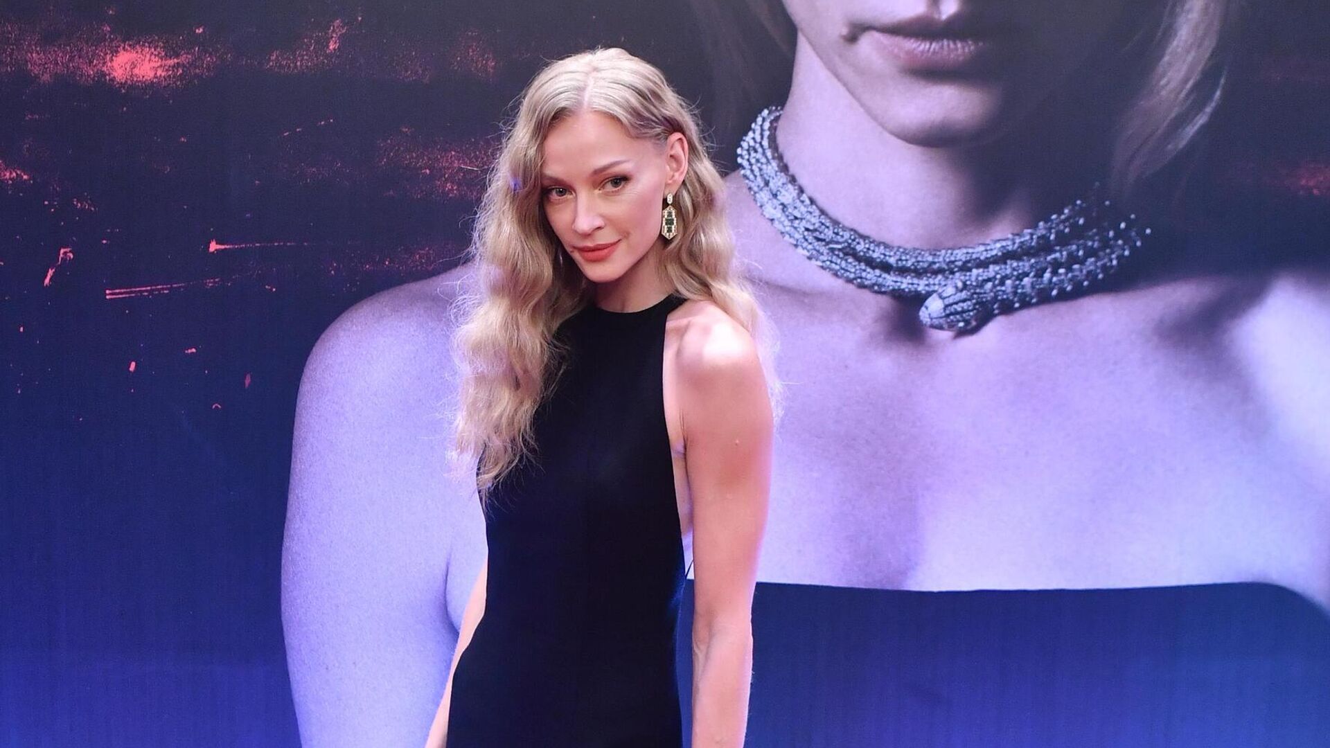 Актриса Светлана Ходченкова на премьере фильма режиссера Веты Гераськиной Другое имя в кинотеатре Художественный в Москве Актриса Светлана Ходченкова на премьере фильма режиссера Веты Гераськиной Другое имя в кинотеатре Художественный в Москве - РИА Новости, 1920