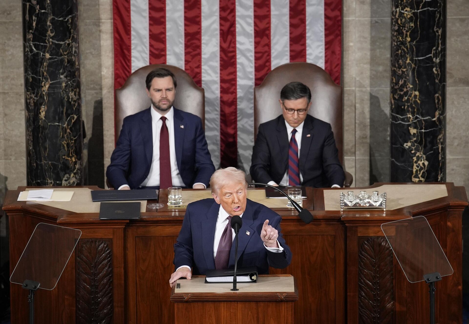 Выступление президента США Дональда Трампа во время обращения к совместной сессии конгресса США - РИА Новости, 1920, 07.08.2025