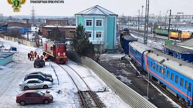 Сход тепловоза на станции Белово в Кемеровской области