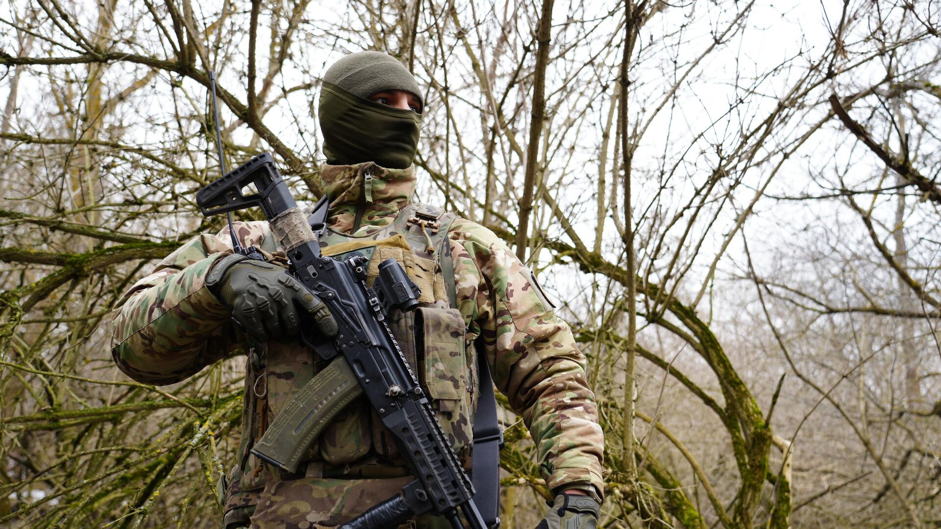 Боец 155-й отдельной гвардейской бригады Тихоокеанского флота - РИА Новости, 1920, 11.03.2025