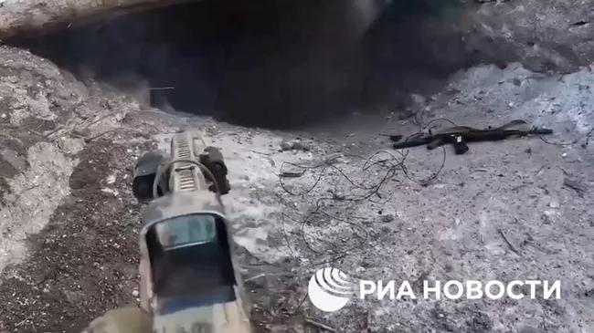 Кадры со сдачей в плен украинских боевиков под Новолюбовкой