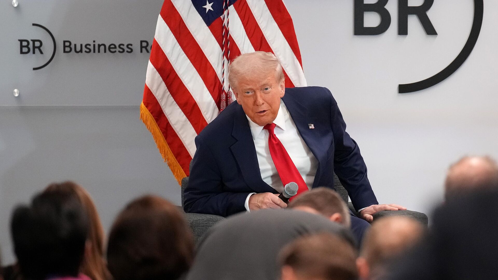 Президент США Дональд Трамп выступает на круглом столе, посвященном бизнесу Президент США Дональд Трамп выступает на круглом столе, посвященном бизнесу - РИА Новости, 1920, 12.03.2025