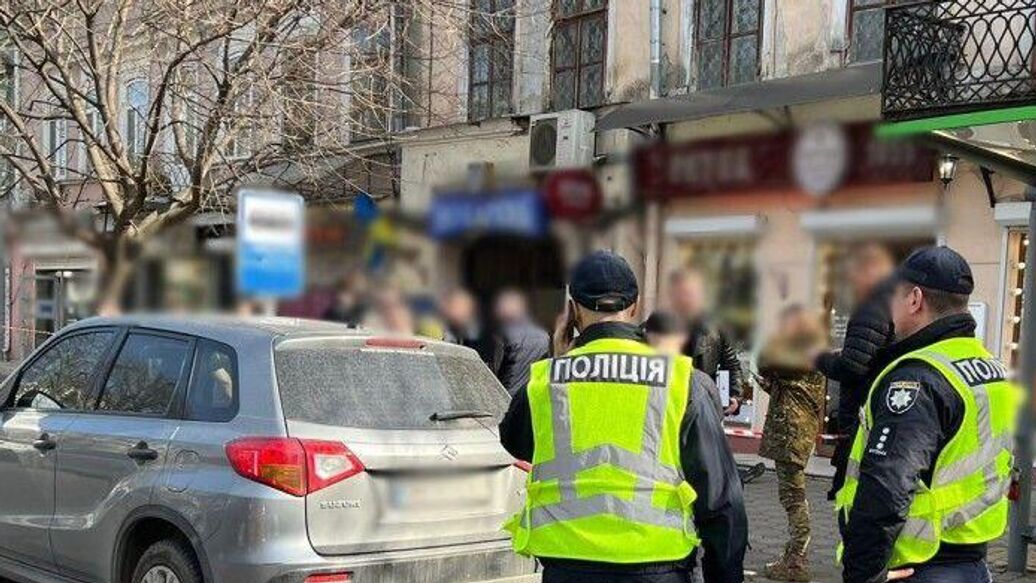 © Фото :  Нацполиция Украины<br>Полиция на месте убийства Демьяна Ганула в Одессе