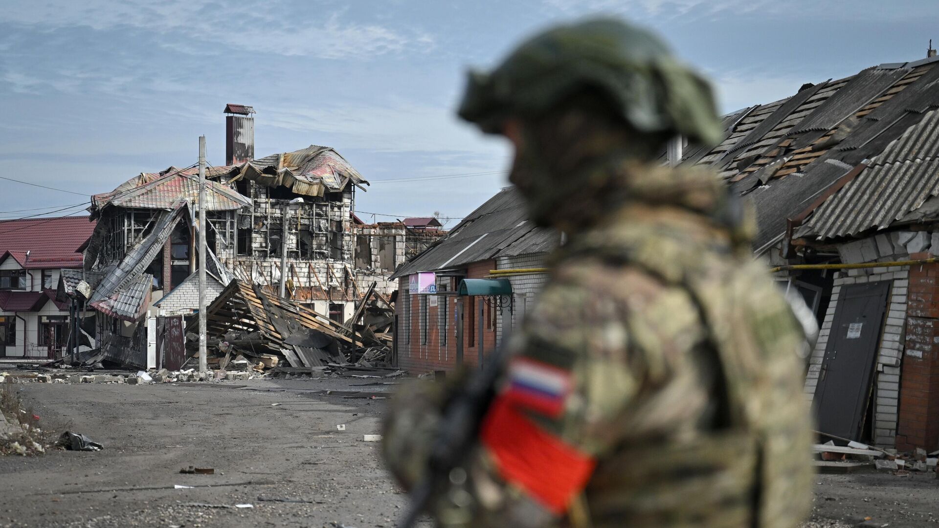 Российские военные в освобожденной Судже Российские военные в освобожденной Судже - РИА Новости, 1920, 17.03.2025