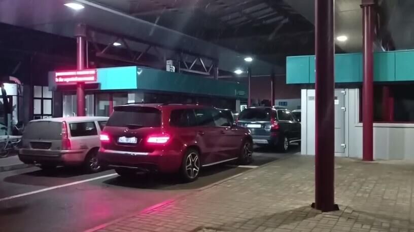 Пропуск транспорта в погранпункте Патерниеки на границе Латвии и Белоруссии - РИА Новости, 1920, 22.12.2025