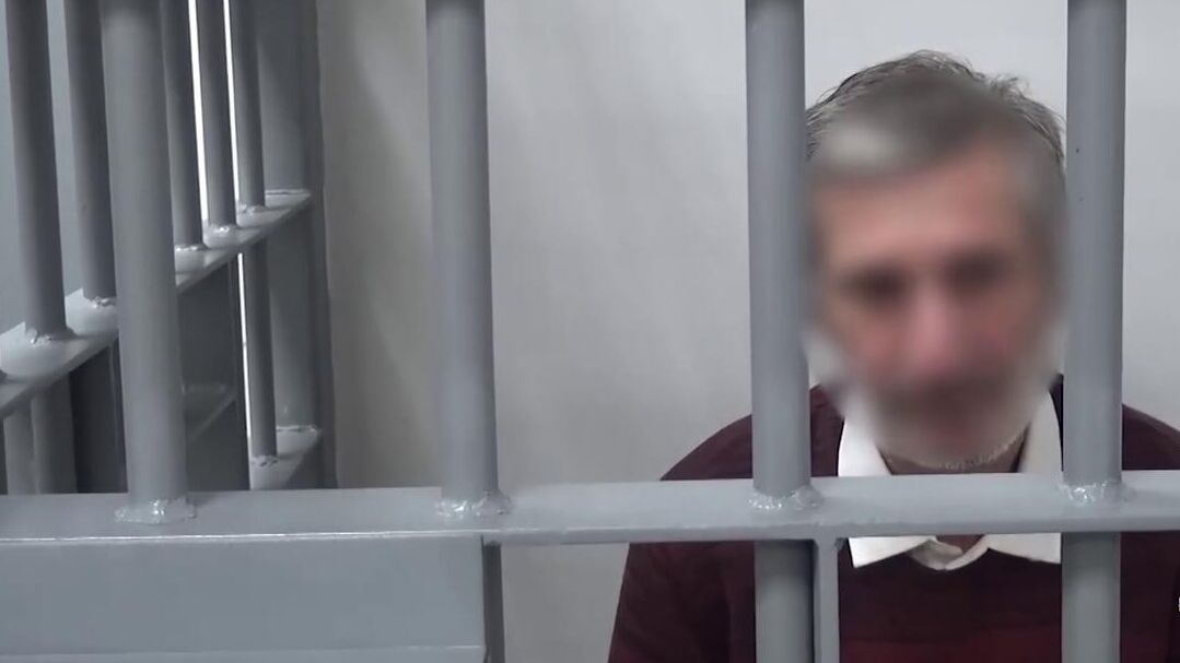 Пенсионер, напавший с ножом на мужчину в электричке1