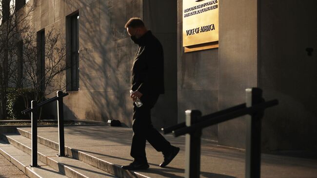 Здание Голоса Америки** (признано в РФ СМИ-иноагентом) в Вашингтоне. 17 марта 2025