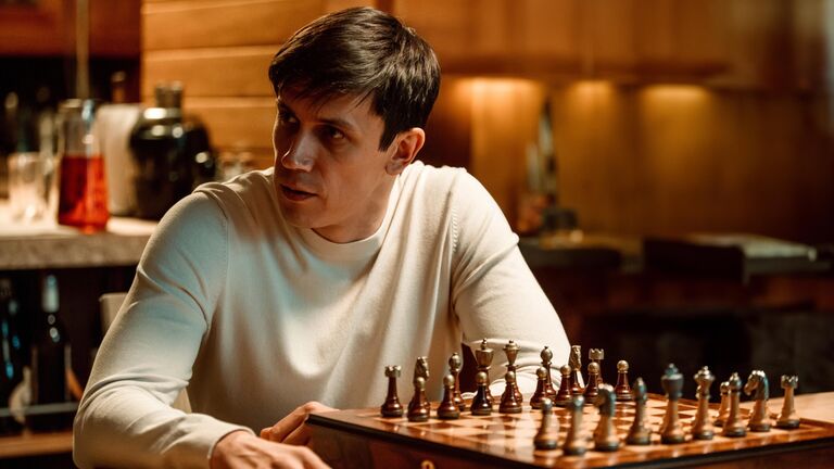Кадр из сериала Опасная близость