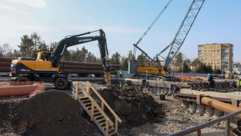 Начато строительство нового котлована станции метро в Красноярске - РИА Новости, 1920, 19.03.2025