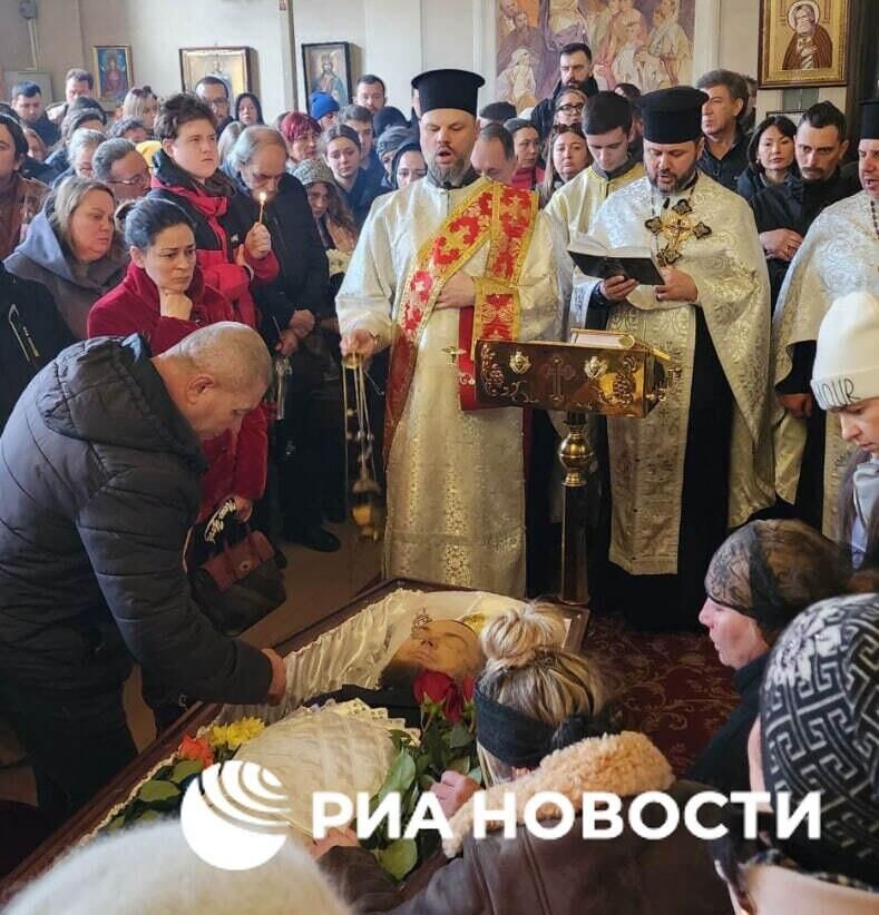 Похороны радикального украинского националиста Демьяна Ганула в Одессе Похороны радикального украинского националиста Демьяна Ганула в Одессе - РИА Новости, 1920, 24.03.2025