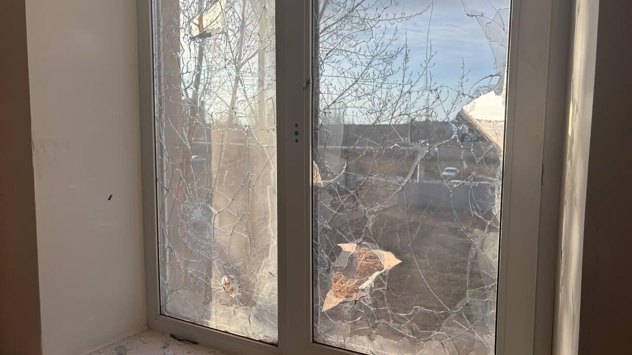 Последствия атаки ВСУ на городскую больницу в Энгельсе Саратовской области. 20 марта 2025 Последствия атаки ВСУ на городскую больницу в Энгельсе Саратовской области. 20 марта 2025 - РИА Новости, 1920, 20.03.2025