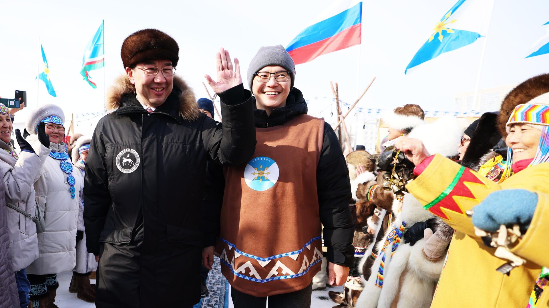 Глава Республики Саха (Якутия) Айсен Николаев на IV съезде оленеводов республики Саха на территории озера Сайсары - РИА Новости, 1920, 20.03.2025