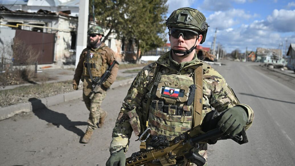© РИА Новости / Станислав КрасильниковПерейти в медиабанк<br>Бойцы отдельной добровольческой штурмовой бригады 