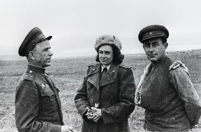 Военные фотокорреспонденты Ольга Ландер и Марк Редькин Военные фотокорреспонденты Ольга Ландер и Марк Редькин