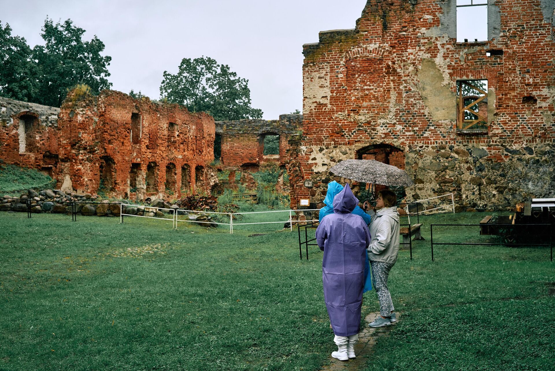 Развалины замка Инстербург в городе Черняховске - РИА Новости, 1920, 08.10.2025