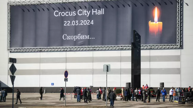 Перед началом церемонии открытия мемориала жертвам теракта в Крокус Сити Холле