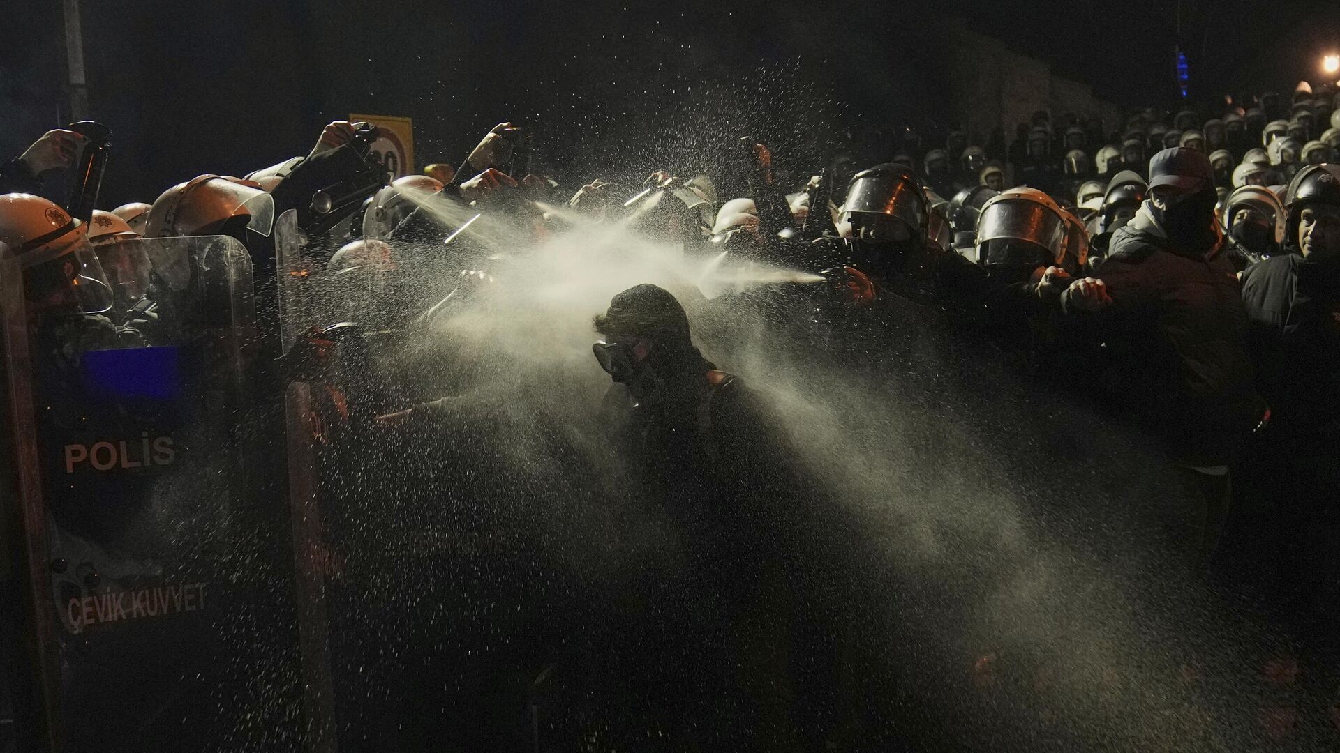 Протесты в Турции против ареста мэра Стамбула Экрема Имамоглу  - РИА Новости, 1920, 23.03.2025