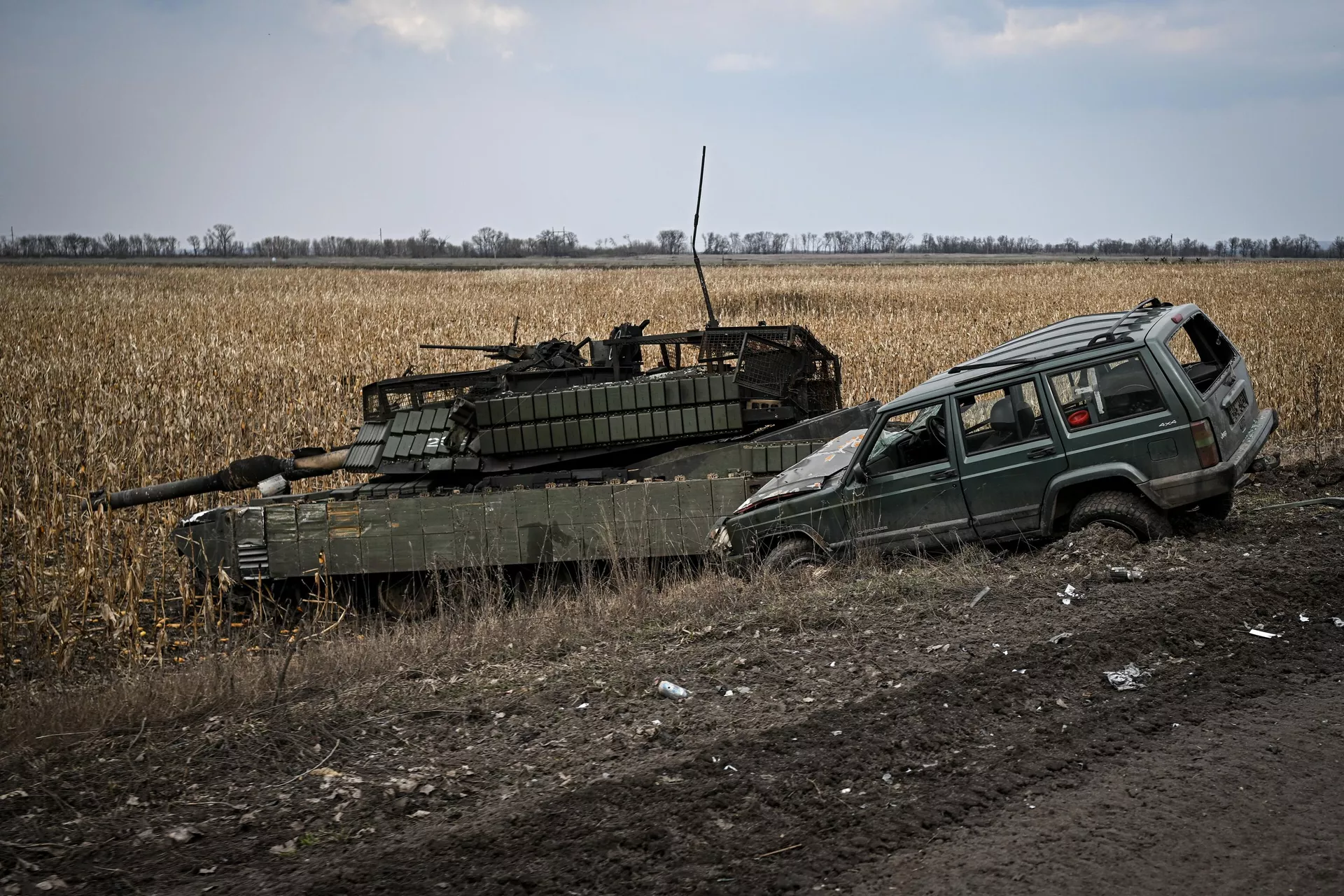      M1 Arbrams     