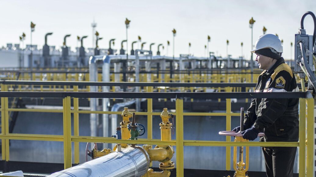 © РИА Новости / Евгений БиятовПерейти в медиабанк<br>Компрессорная станция. Архивное фото