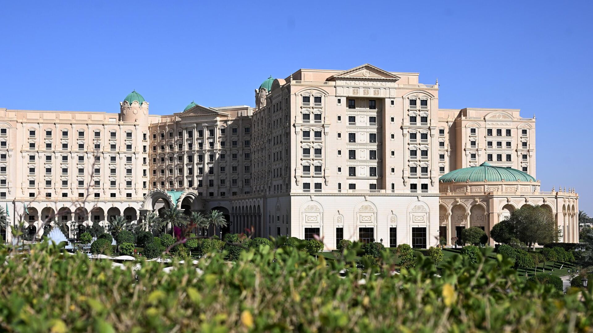 Гостиница The Ritz-Carlton в Эр-Рияде, где проходят переговоры делегаций России и США - РИА Новости, 1920, 25.03.2025