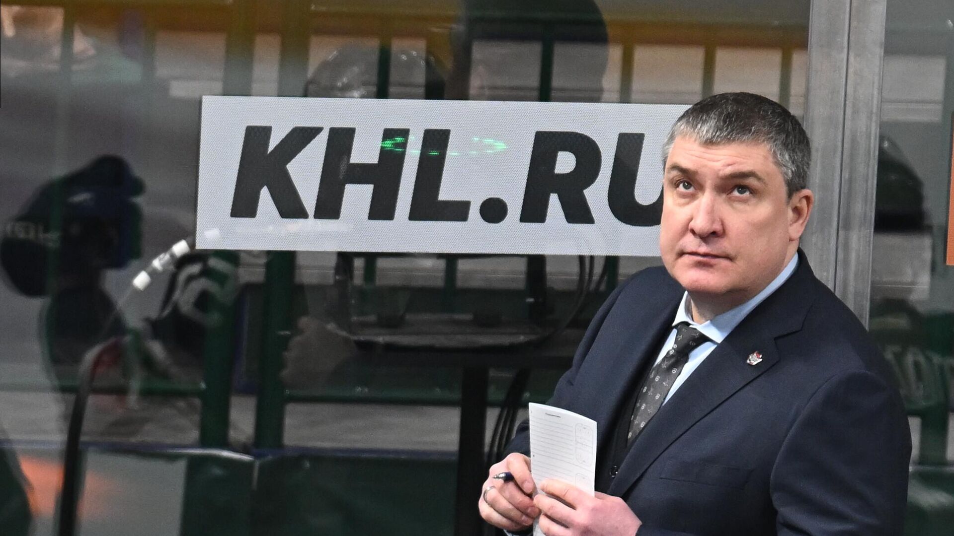 Главный тренер Ак Барса Анвар Гатиятулин - РИА Новости, 1920, 11.09.2025