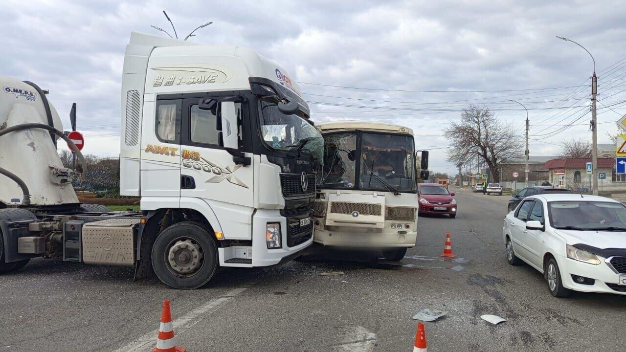 На месте ДТП с участием автобуса в Краснодарском крае0