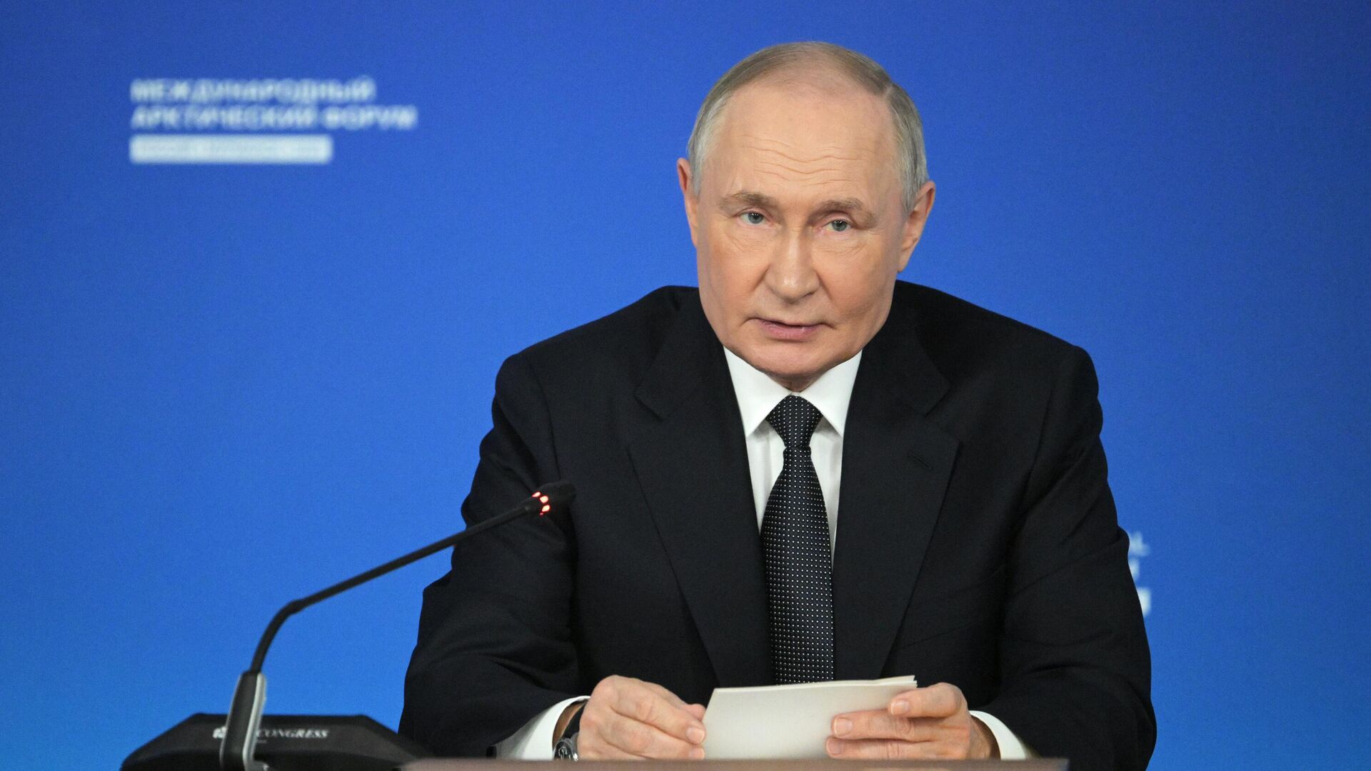 Президент России Владимир Путин на совещании по вопросам развития Арктической зоны Российской Федерации и Арктического транспортного коридора - РИА Новости, 1920, 27.03.2025