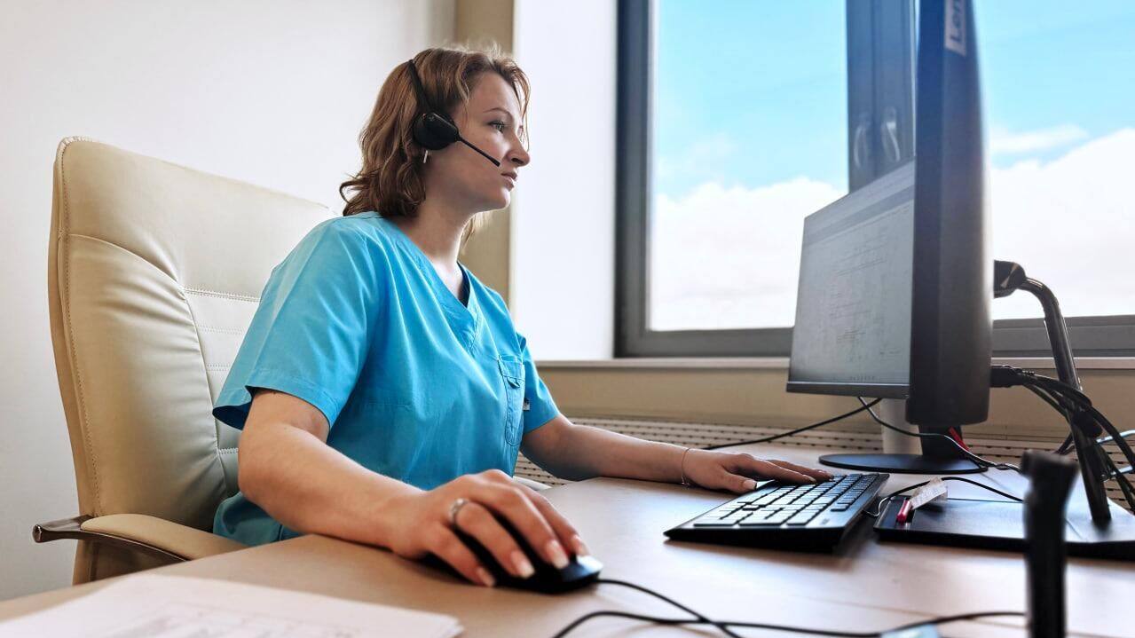 Врачи Подмосковья при помощи голосового ввода записали 40 тысяч часов - РИА Новости, 1920, 28.03.2025