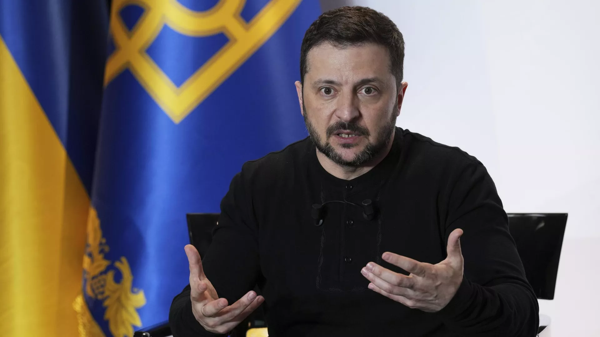 Владимир Зеленский на пресс-конференции после саммита коалиции желающих в Париже - РИА Новости, 1920, 27.03.2025