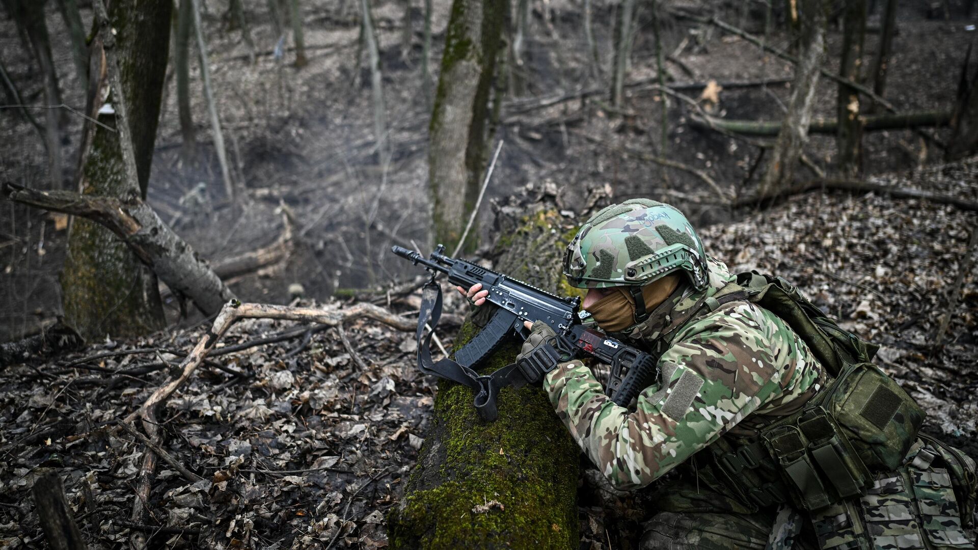 Военнослужащий штурмового подразделения в зоне СВО Военнослужащий штурмового подразделения в зоне СВО - РИА Новости, 1920, 01.04.2025