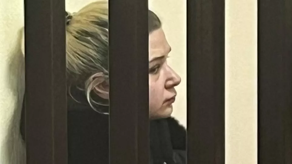 Внучка убитого экс-мэра Виктора Тархова Екатерина во время заседания Самарского областного суда - РИА Новости, 1920, 18.04.2025